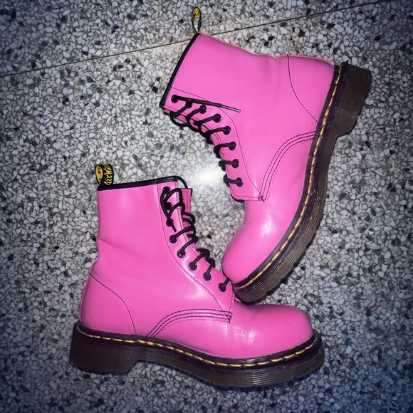 Pink Dr. Marten boots size 8 - Picture 1 of 6